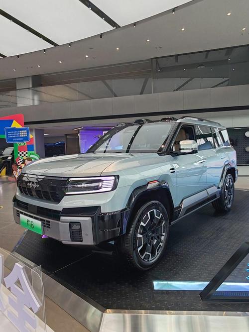佛山182比亚迪方程豹硬派越野的爆款，英菲尼迪35周年与你共成长